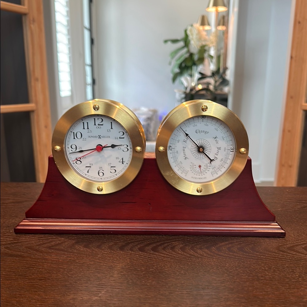 Howard Miller South Harbor Set